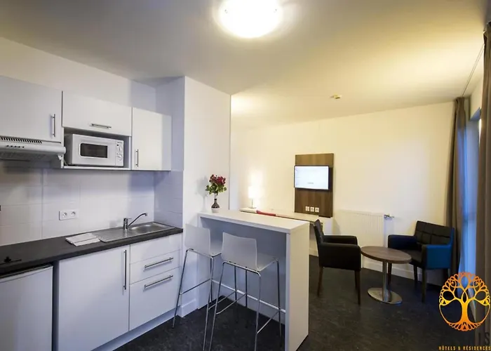 Adonis Double アパート *