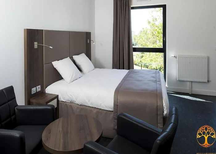 アパート Adonis Double *